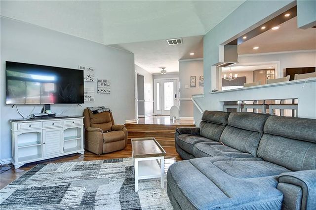 1537 Waterway CIR, Chesapeake, VA 23322