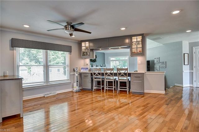1537 Waterway CIR, Chesapeake, VA 23322
