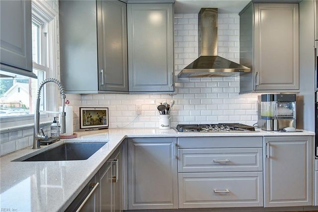 1537 Waterway CIR, Chesapeake, VA 23322