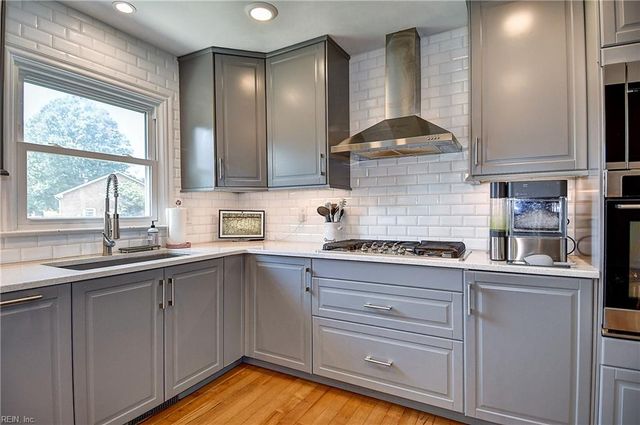 1537 Waterway CIR, Chesapeake, VA 23322