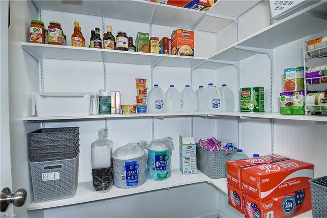 1537 Waterway CIR, Chesapeake, VA 23322