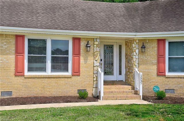 1537 Waterway CIR, Chesapeake, VA 23322