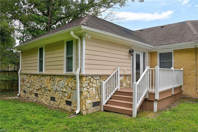 1537 Waterway CIR, Chesapeake, VA 23322