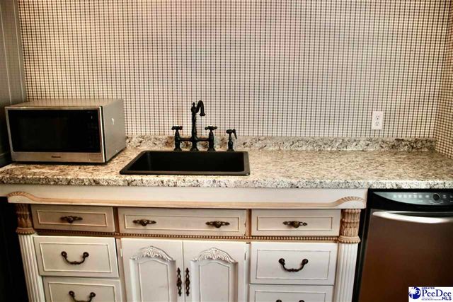 2150 Green Rd, Lake City, SC 29560
