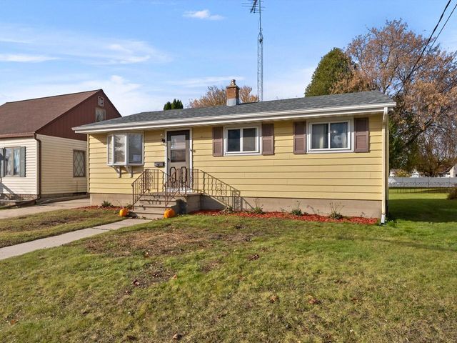 2608 Jackson STREET, Two Rivers, WI 54241