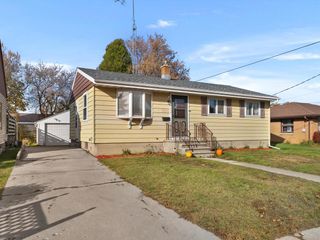 2608 Jackson STREET, Two Rivers, WI 54241