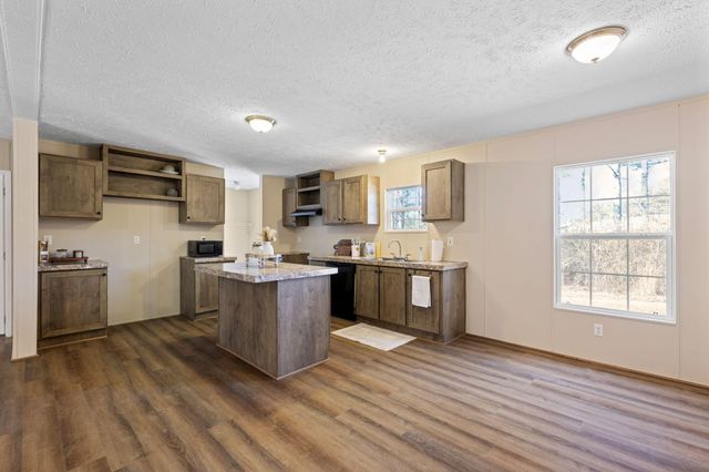 283 W Oakton Road, Lafayette, GA 30728