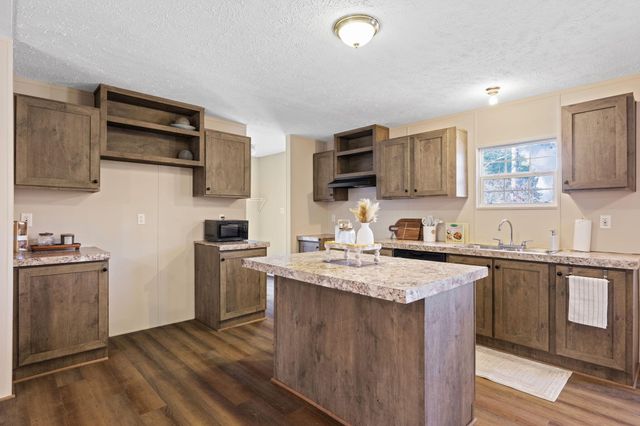 283 W Oakton Road, Lafayette, GA 30728