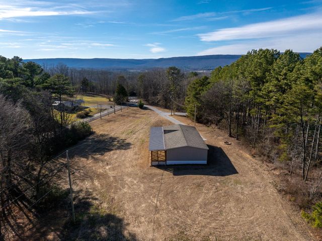 283 W Oakton Road, Lafayette, GA 30728