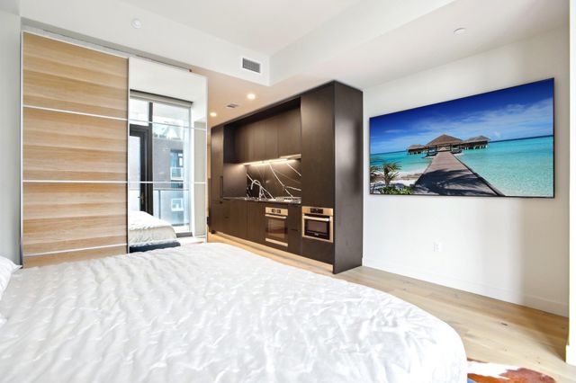 44 East Ave 2806, Austin, TX 78701