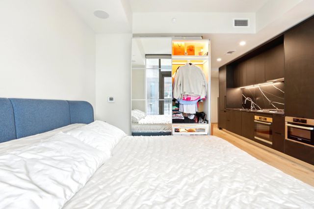 44 East Ave 2806, Austin, TX 78701