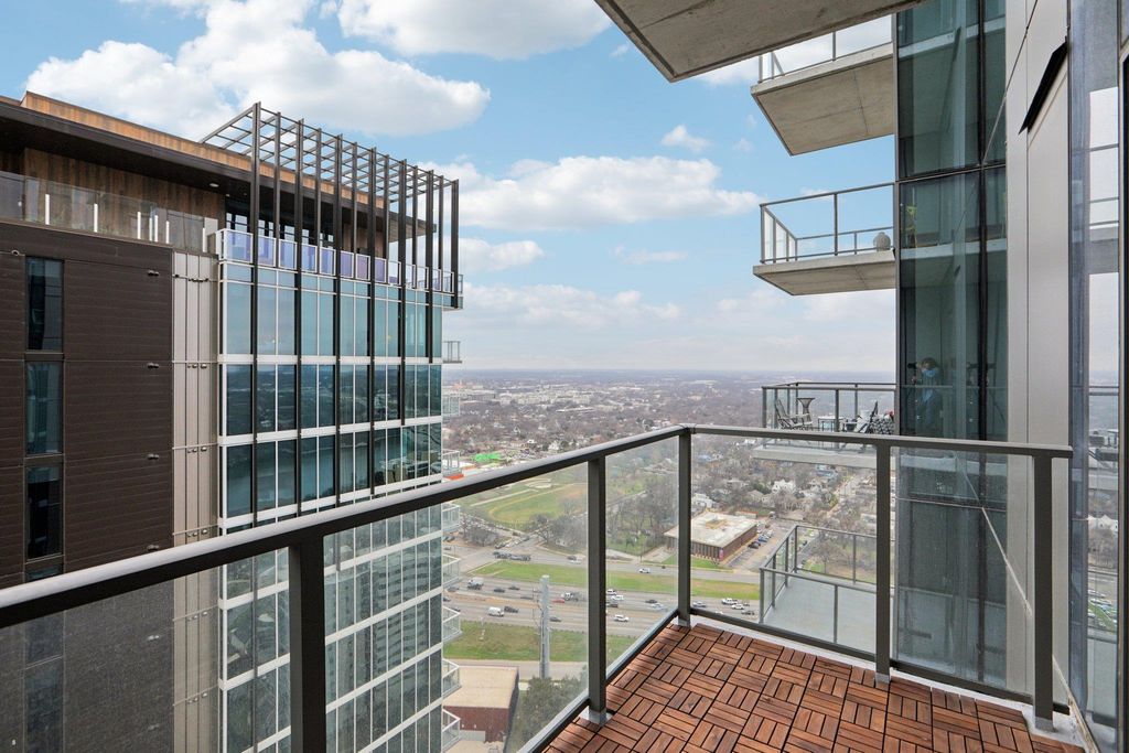 44 East Ave 2806, Austin, TX 78701