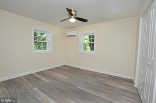 5 ROBERTS, Eastampton, NJ 08060