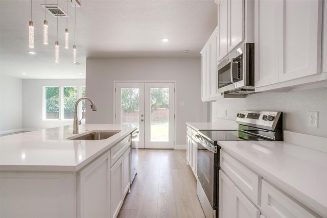 507 S 4th Street, Grandview, TX 76050
