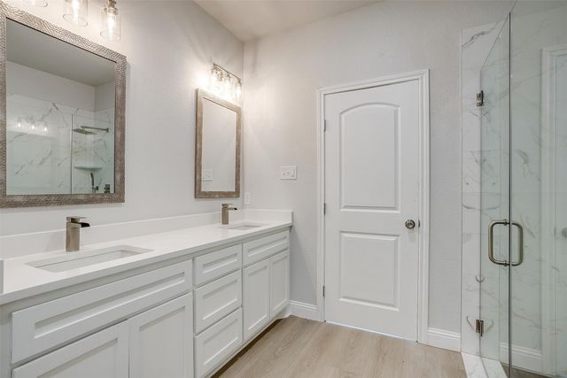 507 S 4th Street, Grandview, TX 76050