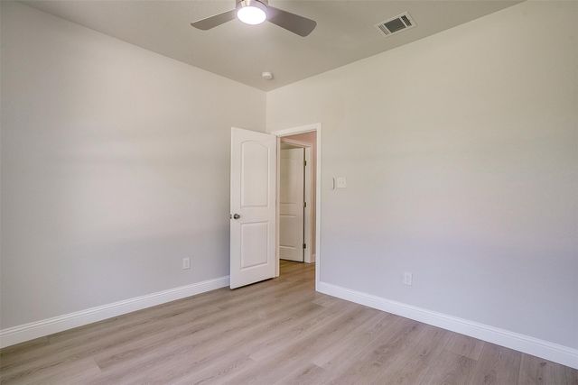 507 S 4th Street, Grandview, TX 76050
