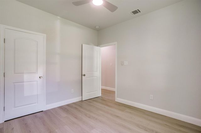 507 S 4th Street, Grandview, TX 76050