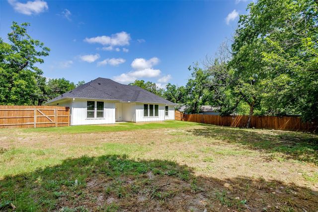 507 S 4th Street, Grandview, TX 76050