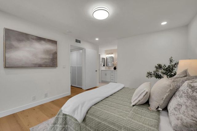 4135 Porte De Merano 144, San Diego, CA 92122