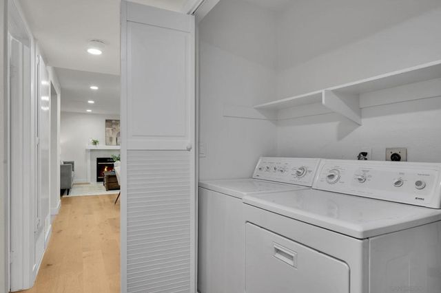 4135 Porte De Merano 144, San Diego, CA 92122