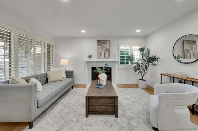 4135 Porte De Merano 144, San Diego, CA 92122