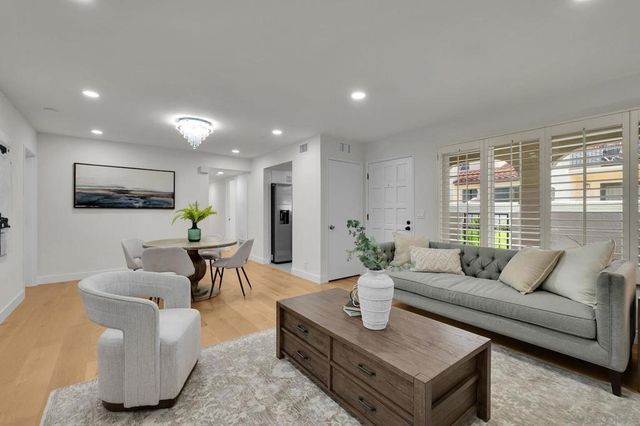4135 Porte De Merano 144, San Diego, CA 92122