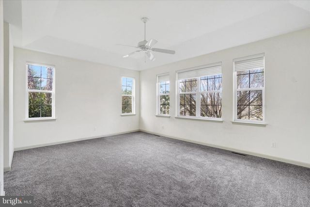 1216 WINDING OAK DR, York, PA 17403