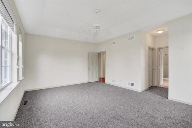 1216 WINDING OAK DR, York, PA 17403