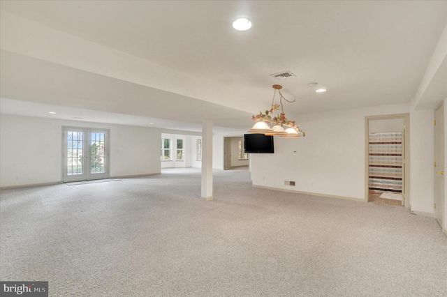 1216 WINDING OAK DR, York, PA 17403