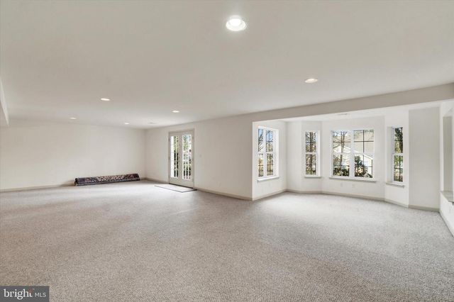 1216 WINDING OAK DR, York, PA 17403