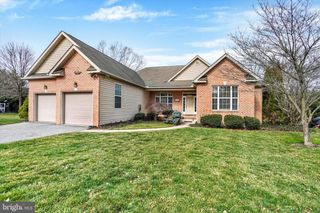 1216 WINDING OAK DR, York, PA 17403