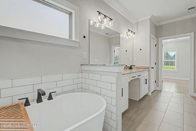 3802 Andreas Drive, Southaven, MS 38672