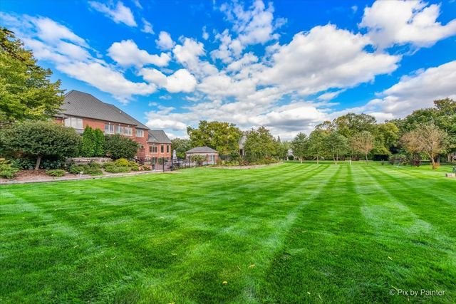 36W535 Hunters Gate Road, St. Charles, IL 60175