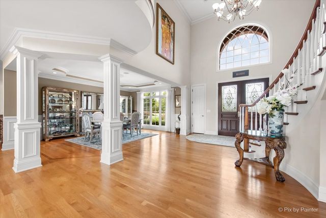 36W535 Hunters Gate Road, St. Charles, IL 60175