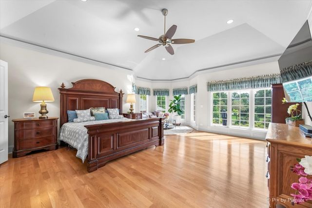 36W535 Hunters Gate Road, St. Charles, IL 60175