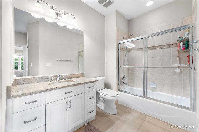 36W535 Hunters Gate Road, St. Charles, IL 60175