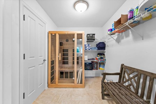 36W535 Hunters Gate Road, St. Charles, IL 60175