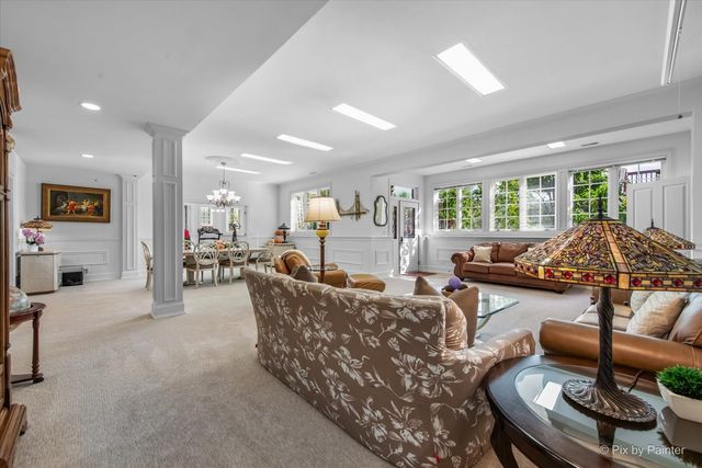 36W535 Hunters Gate Road, St. Charles, IL 60175