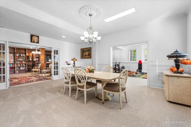 36W535 Hunters Gate Road, St. Charles, IL 60175