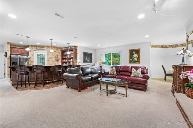 36W535 Hunters Gate Road, St. Charles, IL 60175