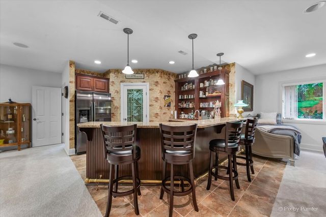 36W535 Hunters Gate Road, St. Charles, IL 60175