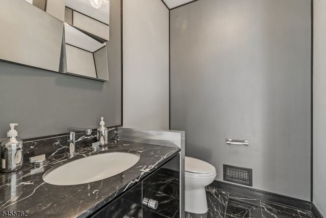 297 Hardscrabble Rd, Bernardsville Boro, NJ 07924