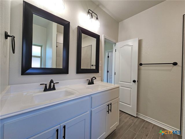 630 Eagle Crest Drive, Salado, TX 76571