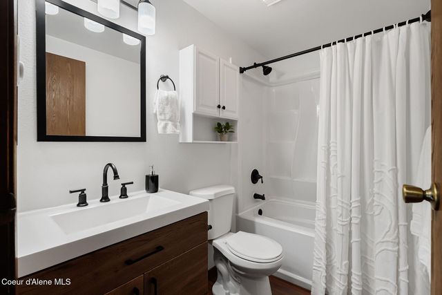 513 N Division Ave, Sandpoint, ID 83864