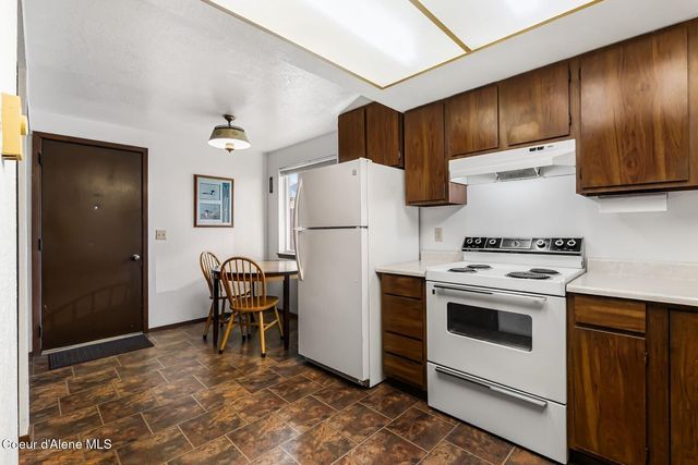 513 N Division Ave, Sandpoint, ID 83864