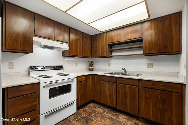 513 N Division Ave, Sandpoint, ID 83864