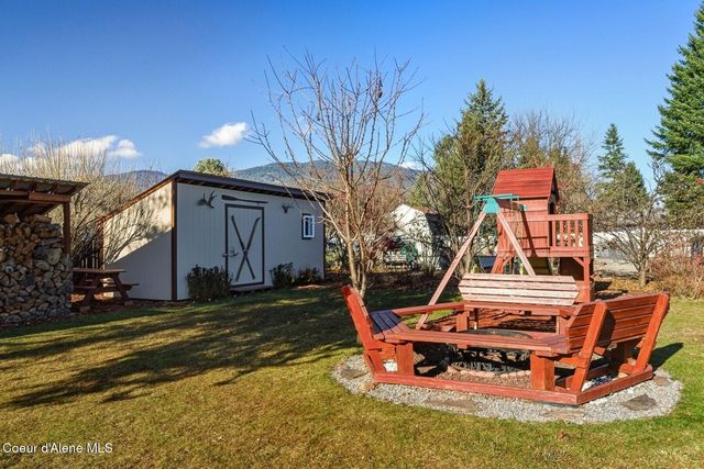 513 N Division Ave, Sandpoint, ID 83864