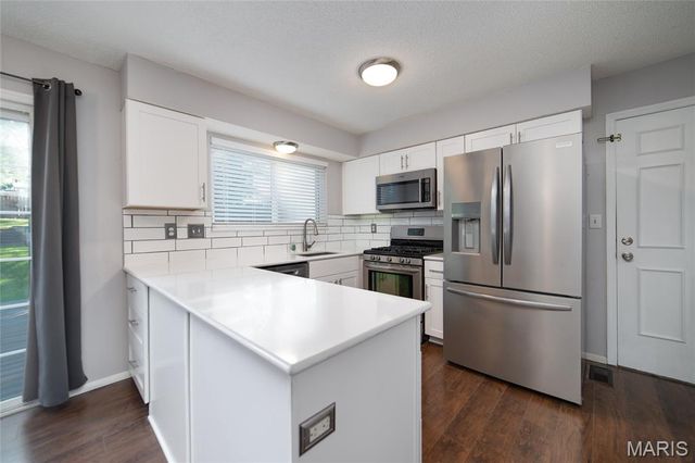 1156 Carrington Drive, St Peters, MO 63376