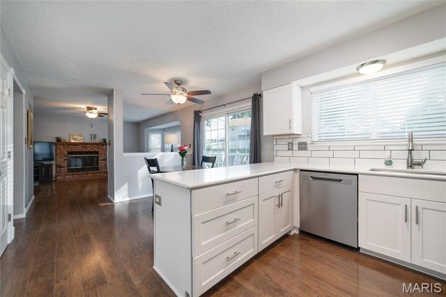 1156 Carrington Drive, St Peters, MO 63376