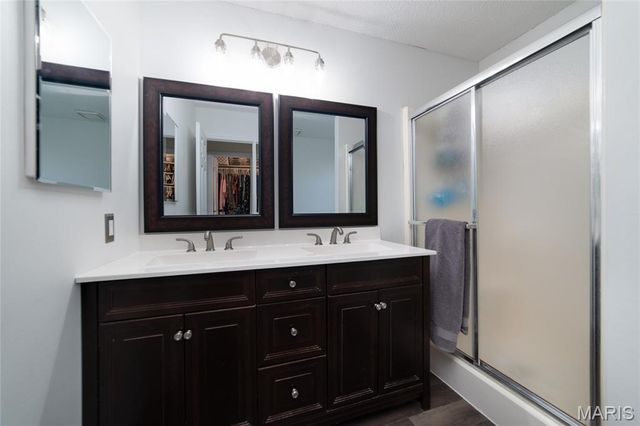 1156 Carrington Drive, St Peters, MO 63376